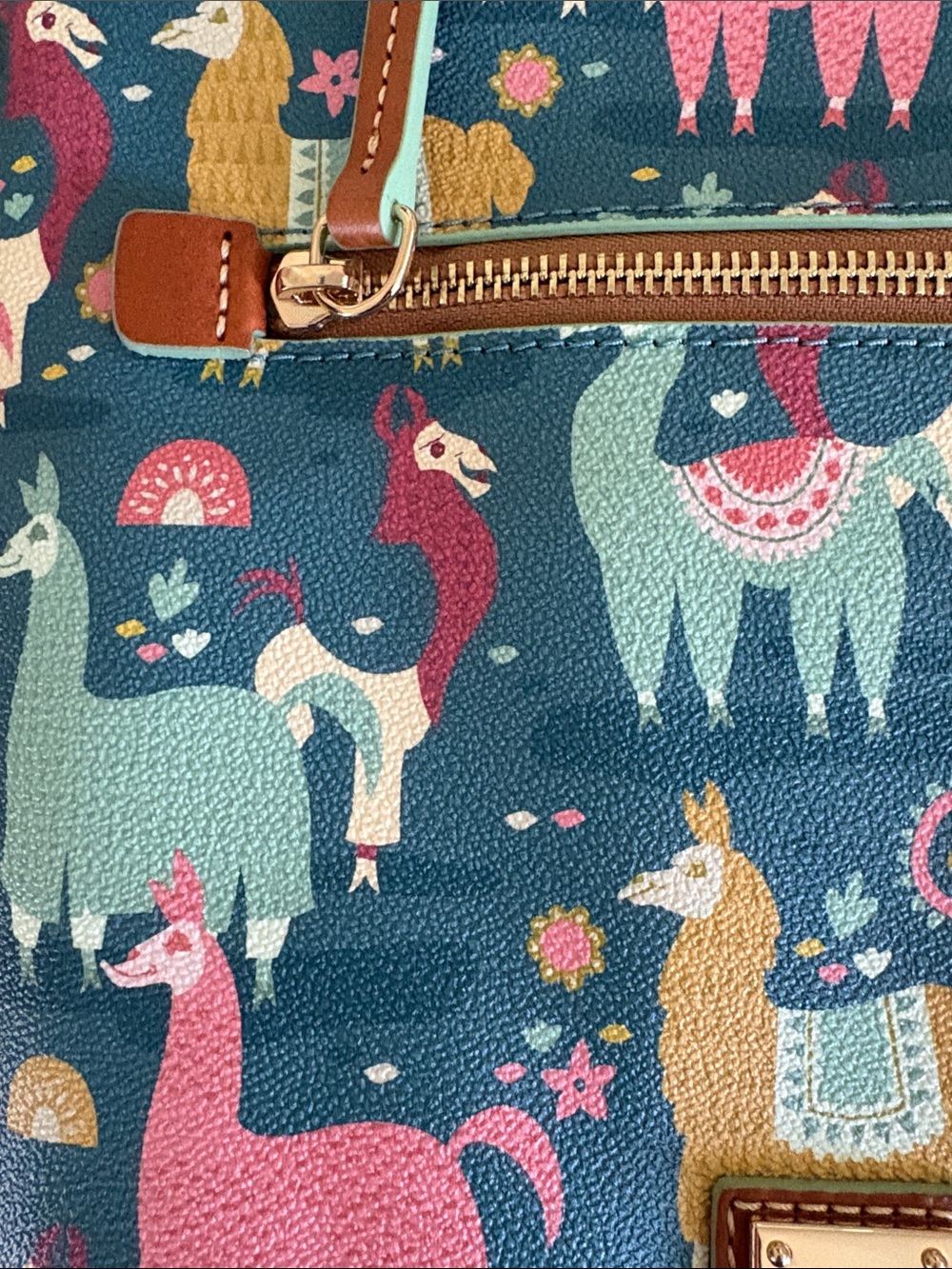 Dooney & Bourke Emperor’s New Groove Crossbody Bag - Picture 3 of 10